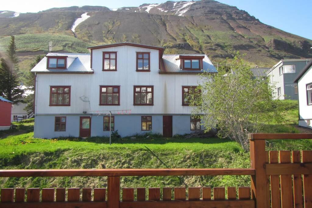 House With A Warm Soul In North Iceland Siglufjordur Ngoại thất bức ảnh